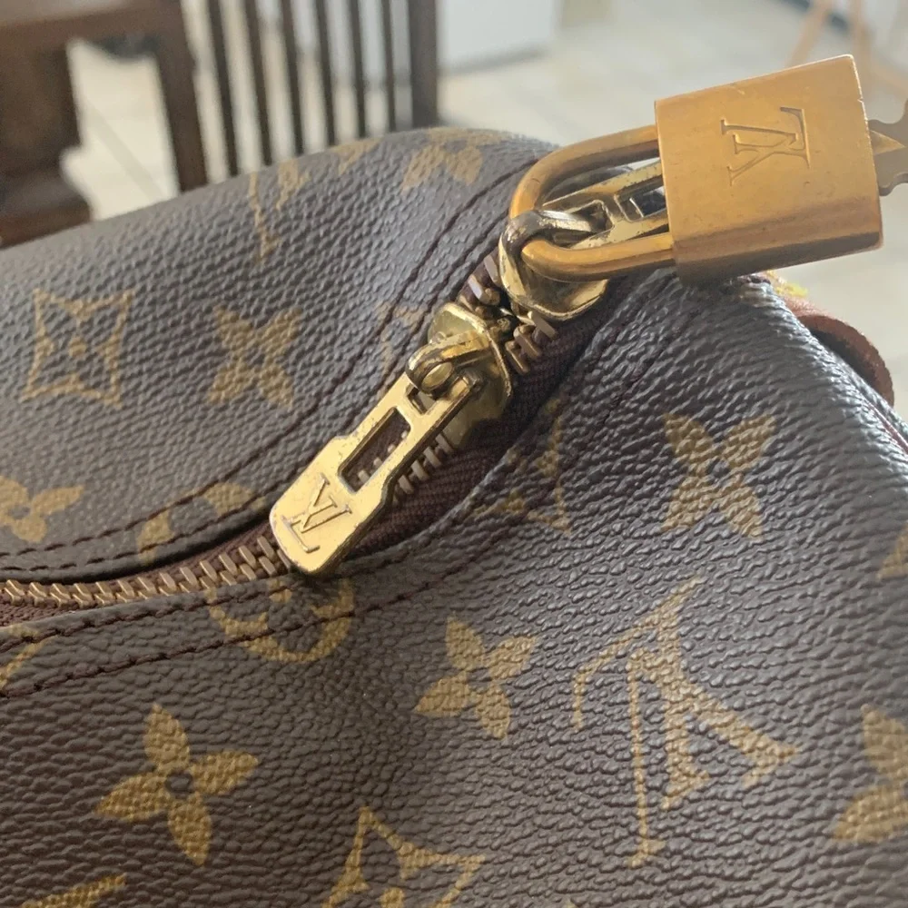 Louis Vuitton Luxury Brown Monogram Travel Bag